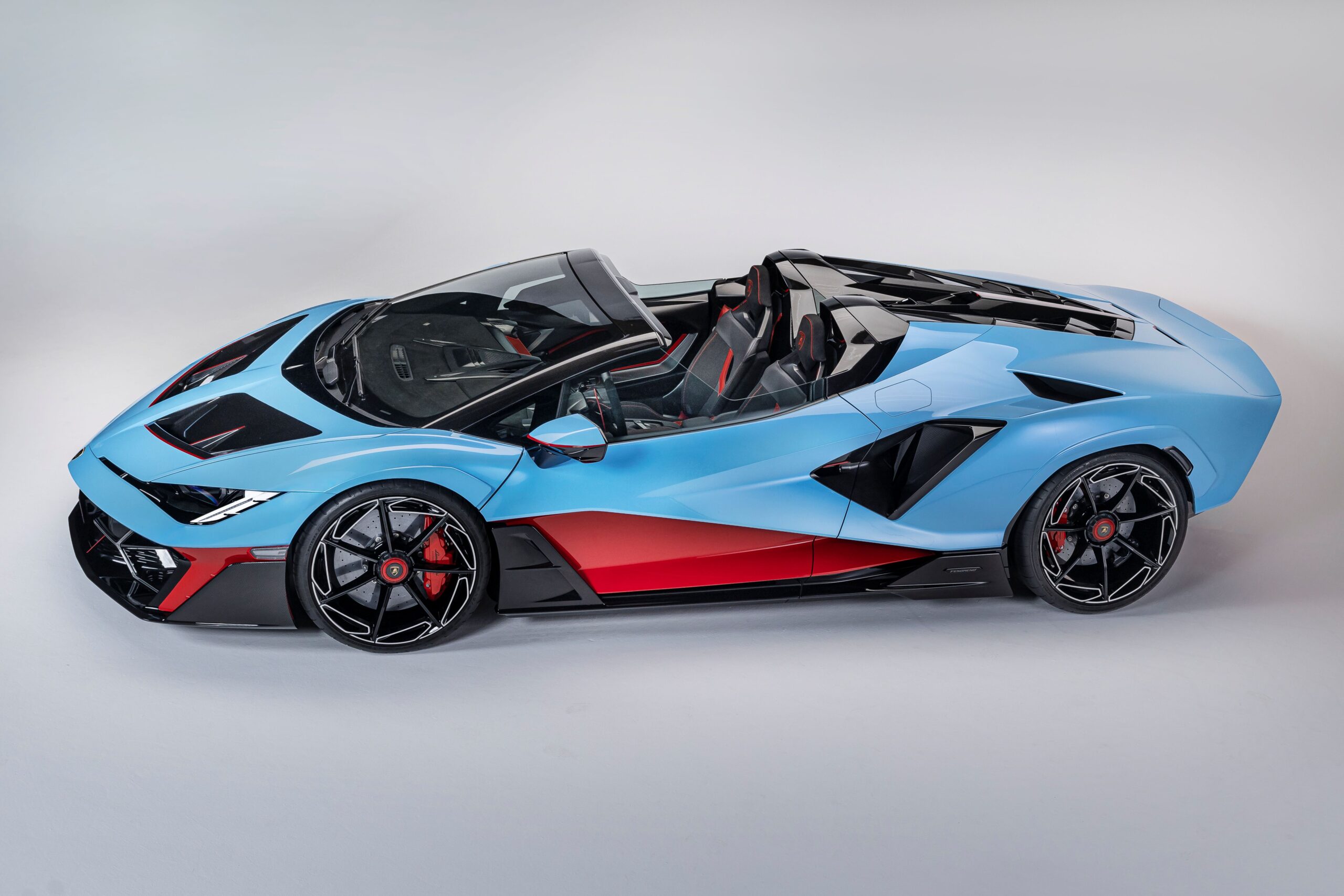 Miniature de collection de la Lamborghini Fenomeno Roadster, très détaillée et luxueuse.
