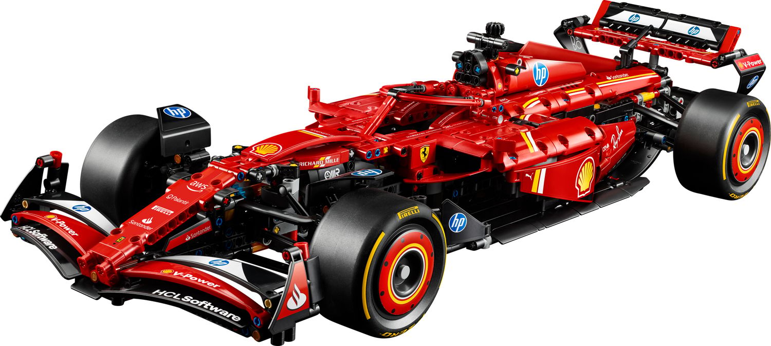 Un modèle LEGO Technic de Formule 1 avec des détails mécaniques complexes comme la suspension et la direction.