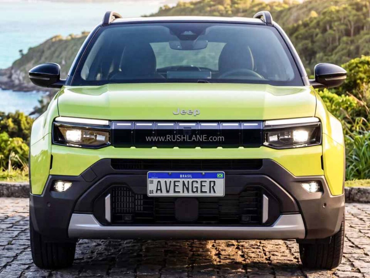 Vue de face du Jeep Avenger restylé, mettant en avant ses lignes contemporaines et son positionnement de SUV urbain.