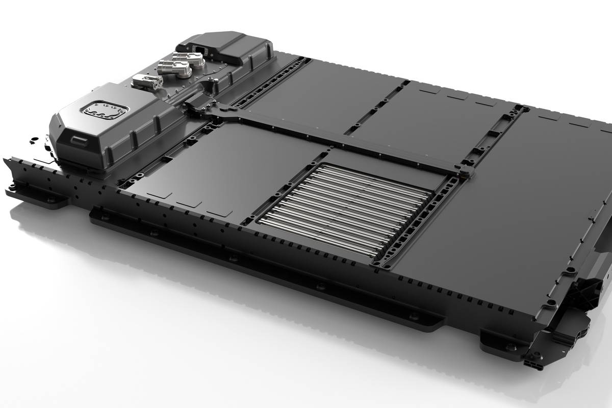 Image d'un pack batterie de véhicule électrique, avec des détails sur sa structure interne et ses systèmes de refroidissement.