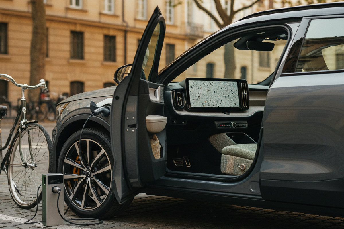 Volvo EX30 2026 : Nouvelles motorisations abordables, V2L et designs intérieurs innovants