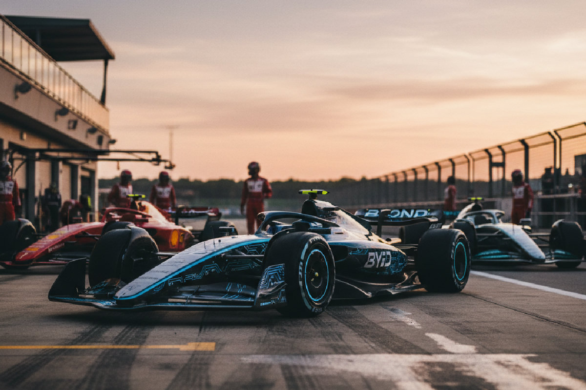 Formule 1 : BYD, le géant chinois électrique prêt à défier Ferrari et Mercedes ?