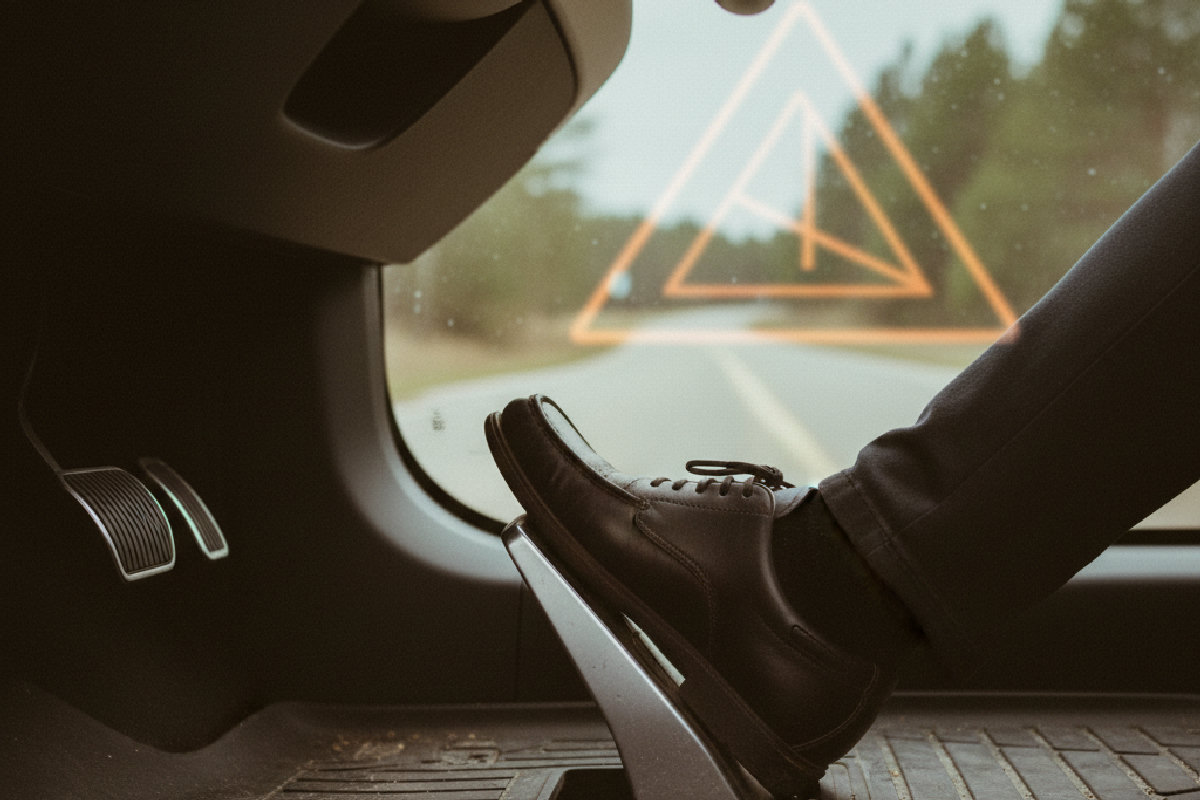 Conduite à une pédale dans les VE : Innovation sûre ou risque caché ? Décision choc de la NHTSA