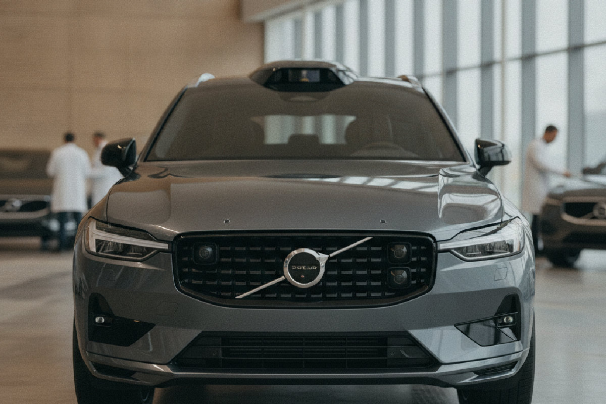 Volvo EX60 2026 : Les capteurs avancés qui transforment la sécurité des SUV électriques