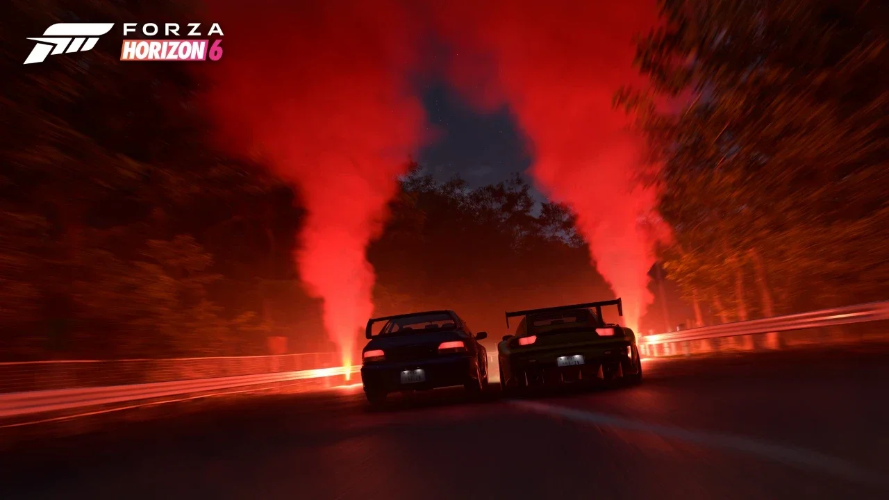 Une voiture de sport rouge avec le nom 'bowie knife99' sur le côté, effectuant un virage serré sur une piste de course, avec de la fumée s'échappant des pneus.